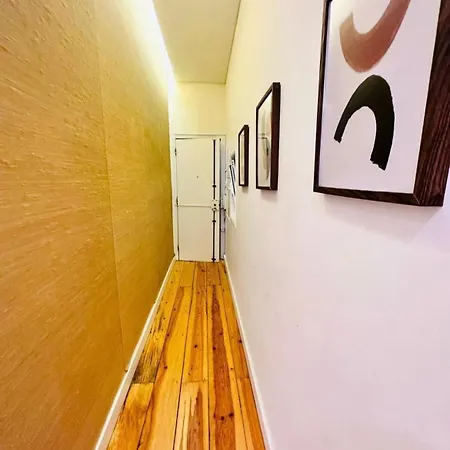 Ourique Center Executive Flat