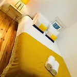 Ourique Center Executive Flat *